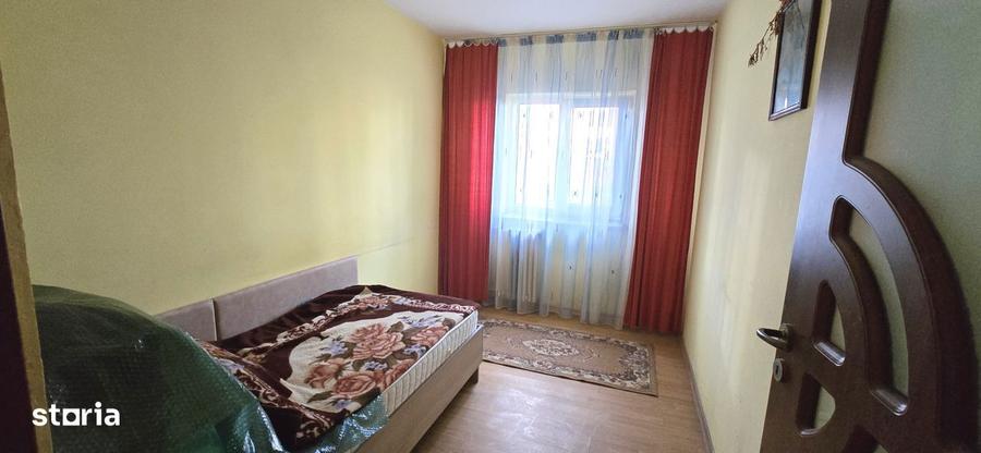 Apartament 3 camere DECOMANDAT, geam baie, bloc 1981, Dacia - 4