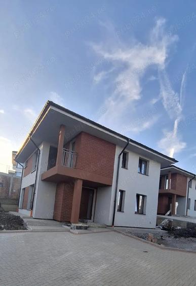 Casa vanzare Dezmir - 1