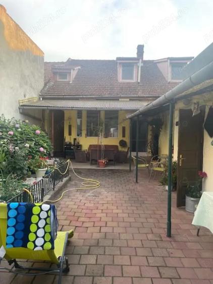 Vand casa cocheta , zona linistita , str.Xenopol - 13