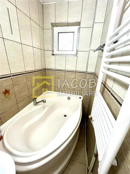 Apartament doua camere, zona Universitatii - Piata Sud Bacau, etajul 1 - 10