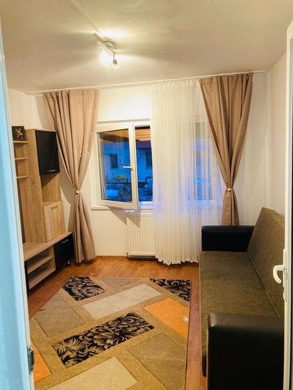 Apartament 2 camere,spatios, zona Vlahuta. - 1