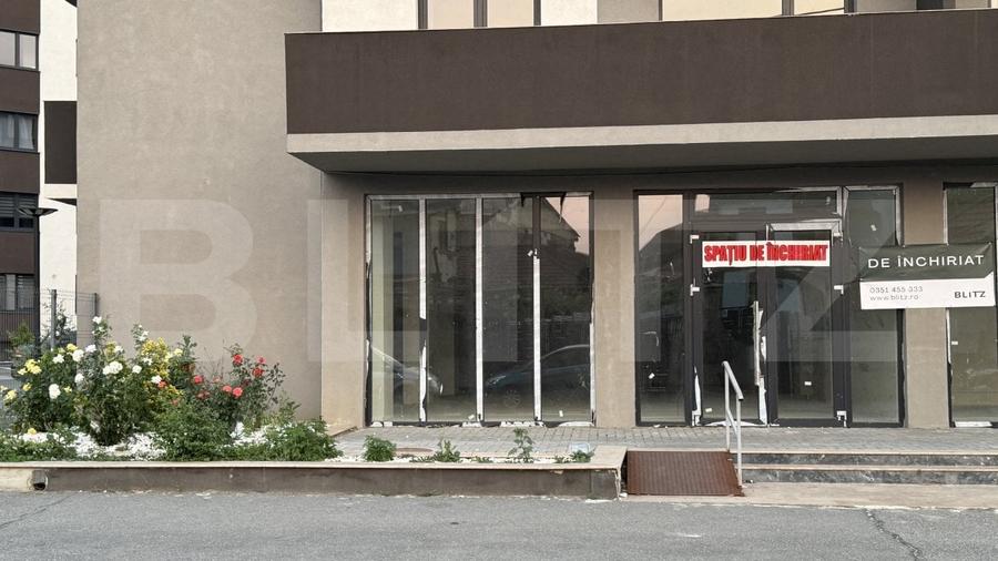 Spatiu comercial parter bloc nou, 136 mp open space, vitrina, terasa, Brestei - 2