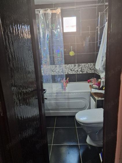 Inchiriez pe termen lung 250E Vand apartament la cheie-3 camere, Aninoasa, jude? Hunedoara - 5