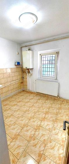 Ocazie rara! Garsoniera DECOMANDATA de vanzare Navodari Zona Centrala - Str. Albinelor langa Peco - 3