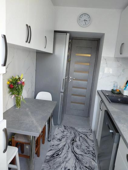 Apartament 2 camere renovat Ploie?ti zona vest - 3