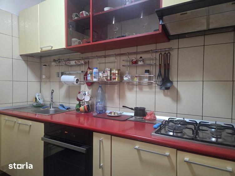 Apartament 3 camere, etaj 1/10, str. Toporasi, Sector 5, balcon, lift - 1