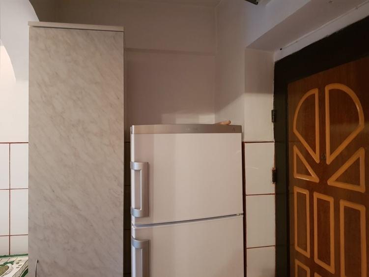 Apartament cu 2 camere semidecomandat în Exterior Vest