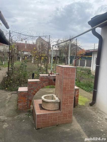 Vand casa caramida , zona linistita , str. Rodnei - 10