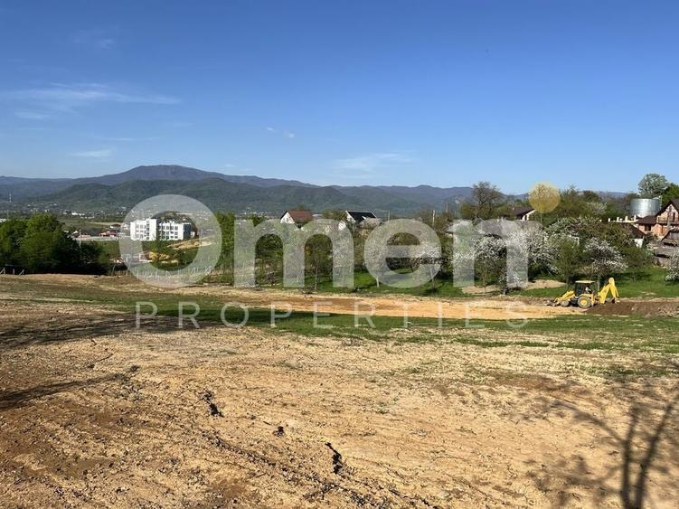 Teren intravilan de vânzare în Groși 713 mp, central - 4