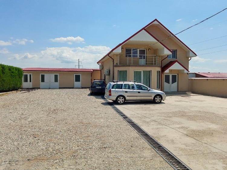 Casă individuală cu 5 camere cu Teren 4350 Mp în Sud-Est