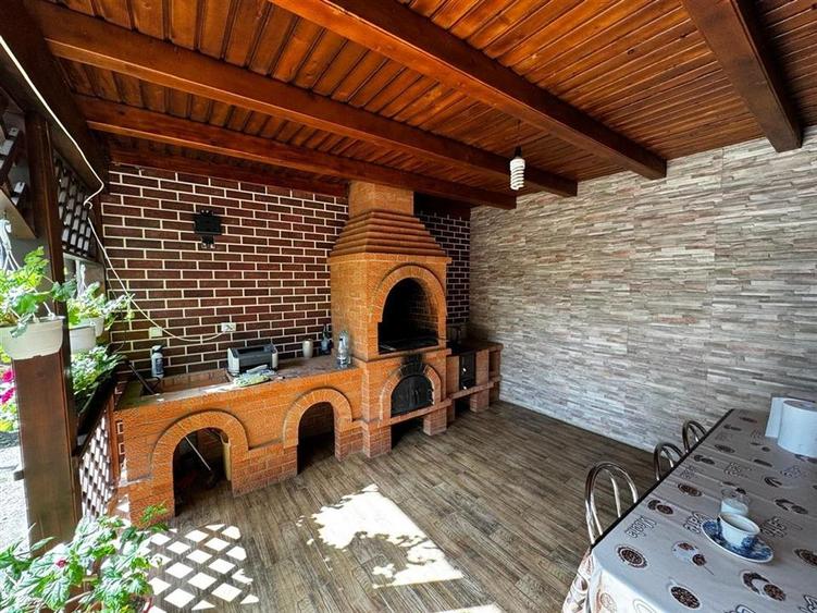 CASA DE VANZARE ZONA MONTANA - 11