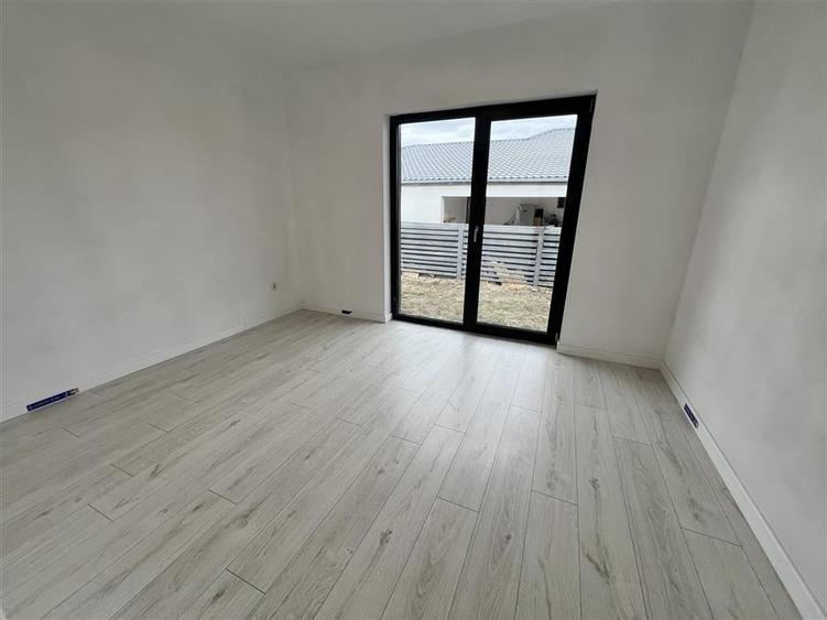 Casa individuala Cristian incalzire in pardoseala si garaj - 13