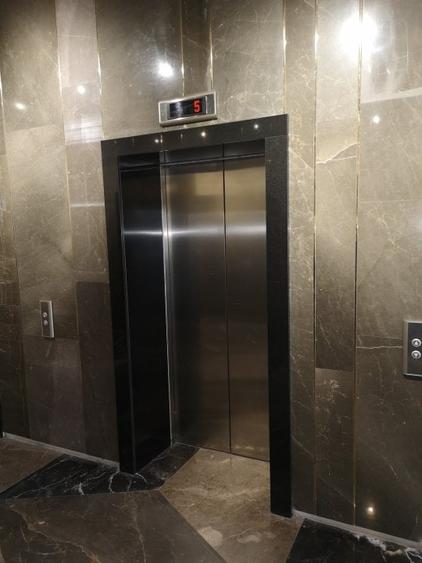 PIPERA - Porsche inchirieri/vanzari spatii Parter+Etajclasa A 200 mp-15.000 mp - 6