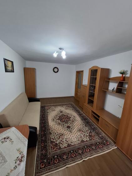 Vand apartament cu 2 camere sau schimb cu garsoniera - 1