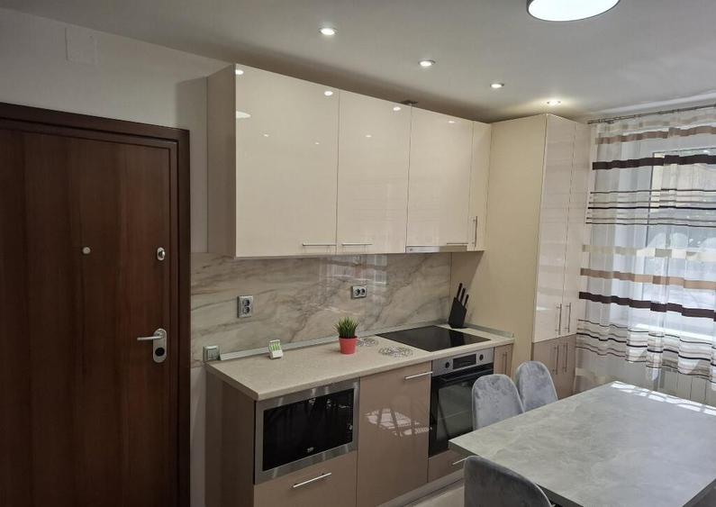 Apartament 3 camere str. doina sector 5 - 8