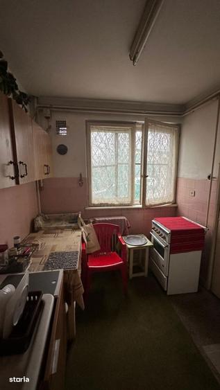 CALEA GIULESTI, Apartament cu 3 camere semidecomandat - 60 mp - parter - 8