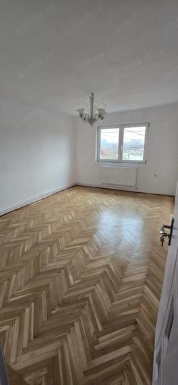 Apartament 3 camere 160mp in vila Gaesti Dambovita - 2