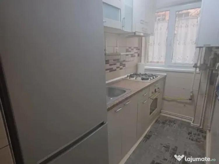 Apartament cu 3 Camere Semidecomandate - etaj 2 Zona George Enescu - 4