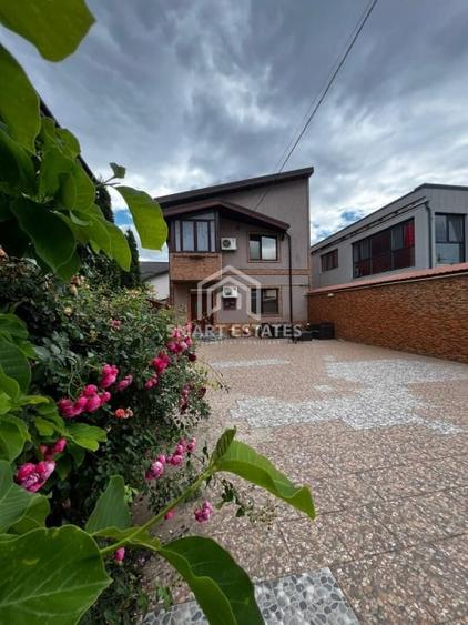 Aparatorii Patriei - Vila cu 5 Camere - Comision 0% - 1