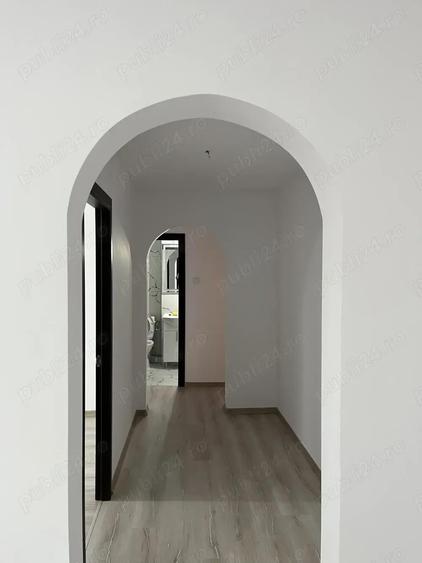 Proprietar, Vand Apartament cu 4 camere, Bulevardul Independen?ei - 10