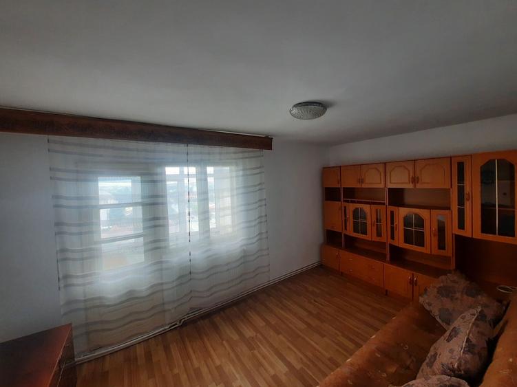 Inchiriez apartament 2 camere in Pascani. - 1