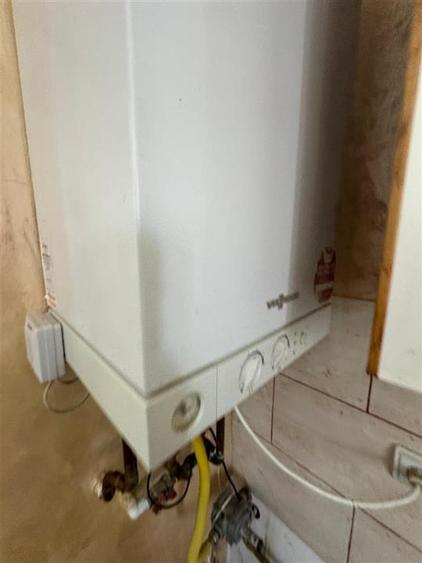 Casă cu 4 camere cu Teren 365 Mp în Exterior Sud