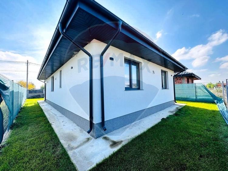 Casa noua, individuala, stil american - Crevedia - 6