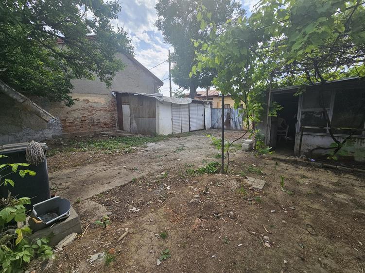 Teren strada de vile, linistita, forma patrat, liber. - 2