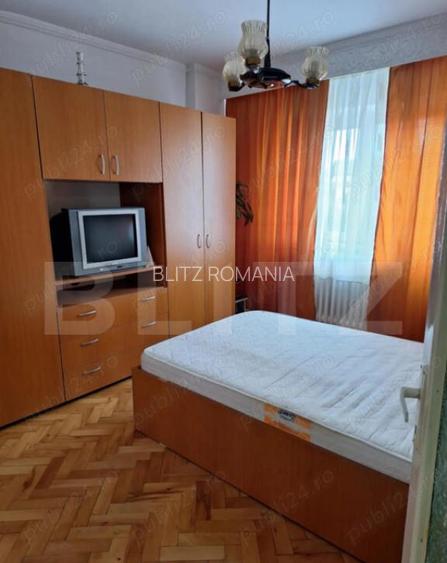 Apartament 3 camere, etaj intermediar-zona Cetate Apartament 3 camere, etaj intermediar-zona Cetate
