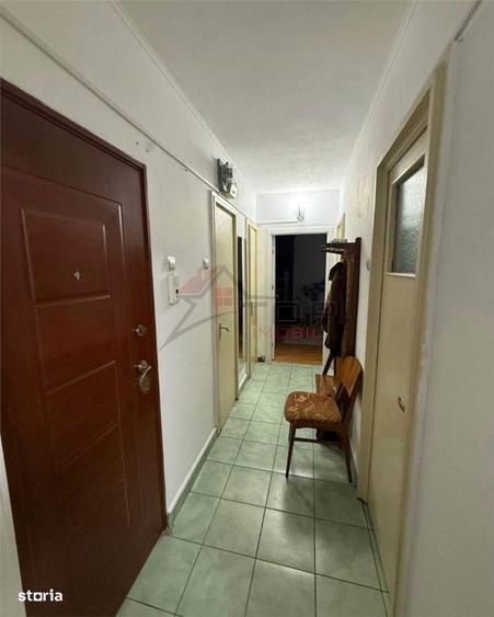 Etaj 1, fara risc, 3 camere semidecomandat bulevardul Tutora - 10