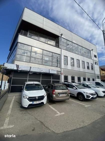 Spațiu comercial, de 1,760 mp, în Ion Creangă