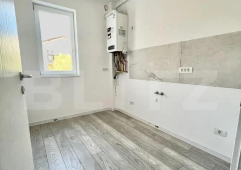 SUPER PRET! Apartament cu 3 camere + balcon, ETAJ 1, 1 loc - 5