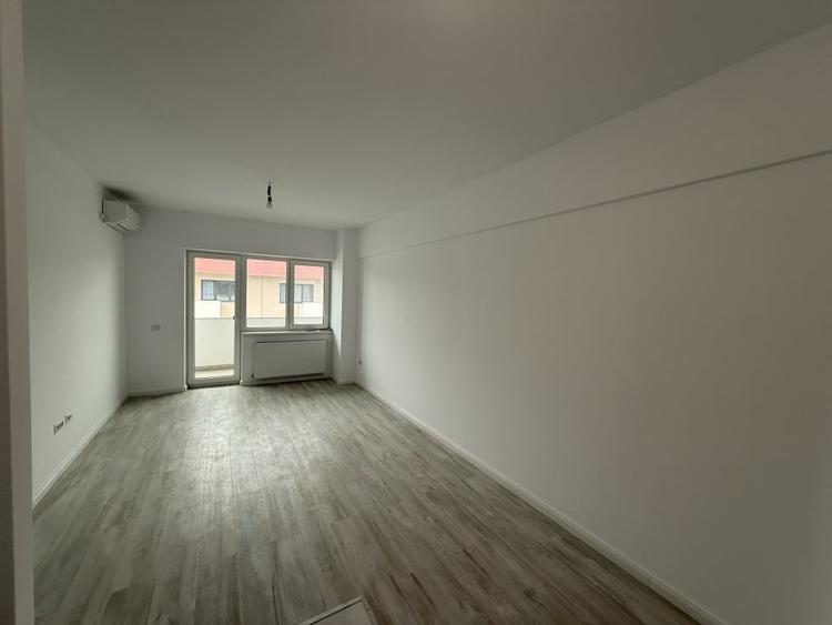 *UNIREA TOWERS* APARTAMENT 1 CAMERĂ - DECOMANDAT - 15