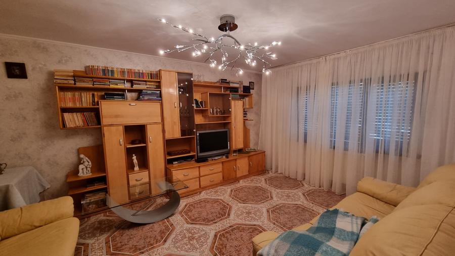 Apartament 3 camere, decomandat, 84 mp, Obor, Kaufland / Petrom, Cod 160200 - 1