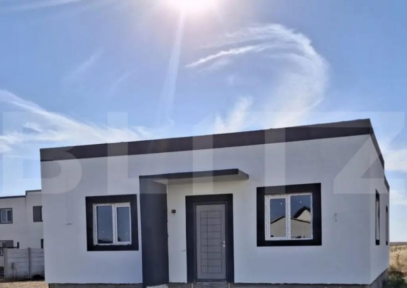 Casa pe parter in Carcea, 103 mp utili, zona Metro, teren - 1