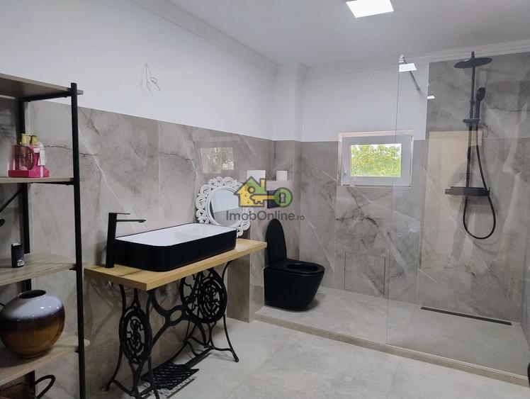 Vilă elegantă cu design luxos și grădină superb amenajată în Șag - 18