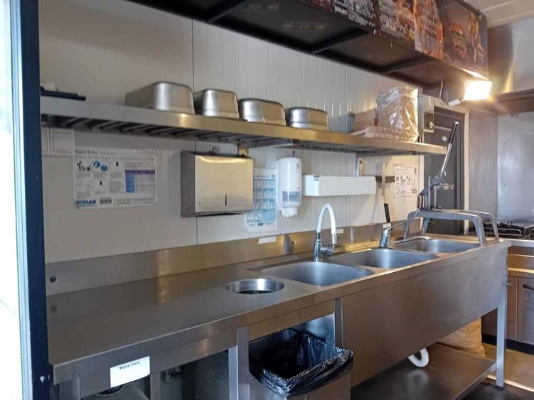 Container Fast Food aflat in Vama Veche - 7