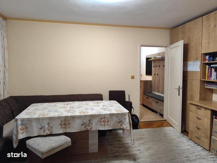 Proprietar Apartament 3 camere etaj 2/4, insorit, Piata Astra +parcare - 3
