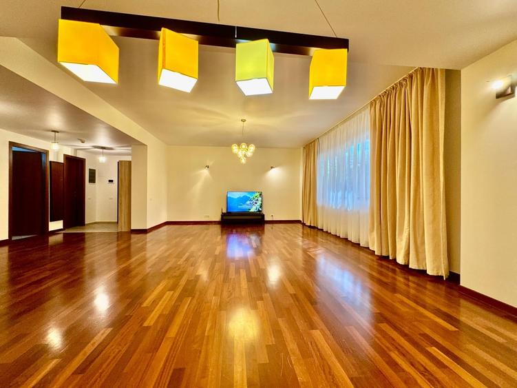 Inchiriere 3 camere | 126 mp + curte generoasă în Grand Residence - 1