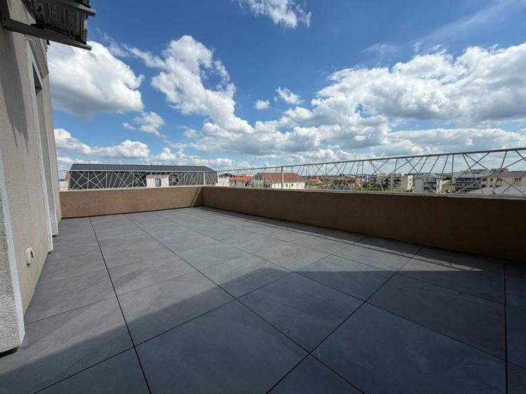 Apartament cu 2 camere decomandat, mobilat în Giroc