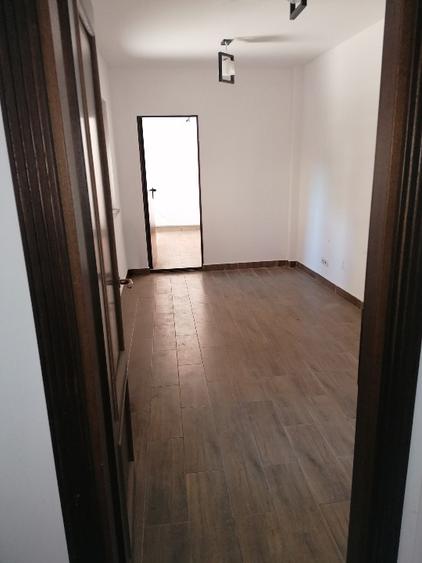 ÎNCHIRIERE Clădire P+1+M, 263 mp, Str. Elena Cuza 31, Bucuresti, Sector 4,  - 5