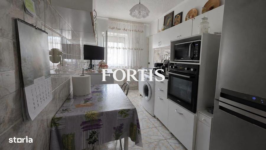 Apartament de vanzare 65mp utili in Fagaras, zona 1 Decembrie - 3