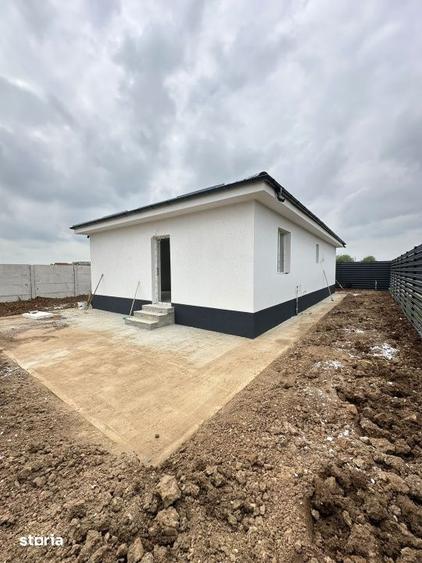 Casă cu 3 camere cu Teren 400 Mp în Central