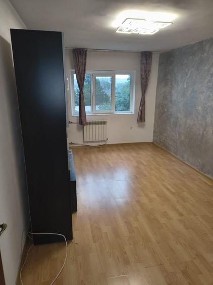 Apartament cu 2 camere decomandat în Burdujeni