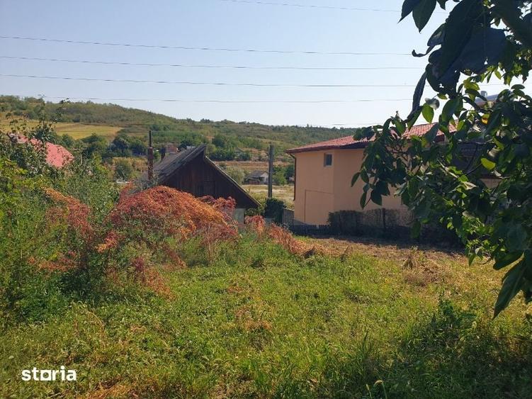 Casă cu 4 camere cu Teren 568 Mp în Popricani