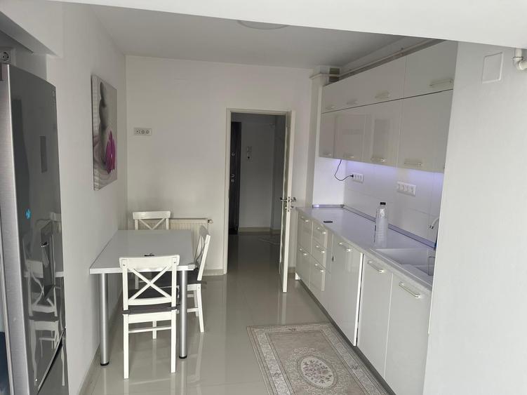 Apartament cu 3 camere în Central