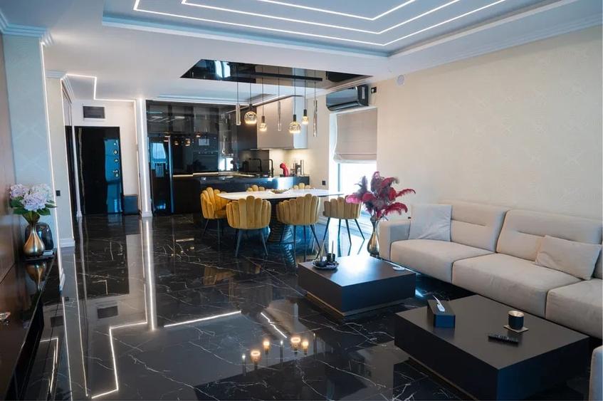 Penthouse cu 3 camere semidecomandat, mobilat în Europa