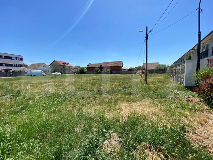 Teren Construcții intravilan de 1700 mp, în Chișoda