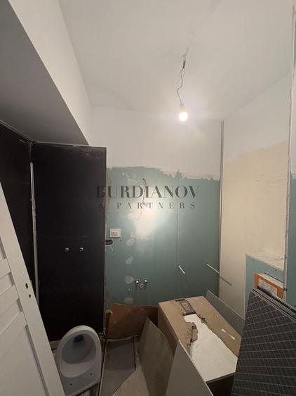 Apartament cu 3 camere decomandat în Lacul Morii