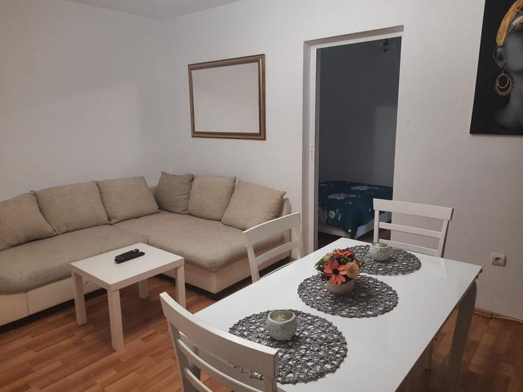 Apartament cu 2 camere nedecomandat în Central
